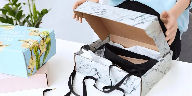 Custom apparel boxes